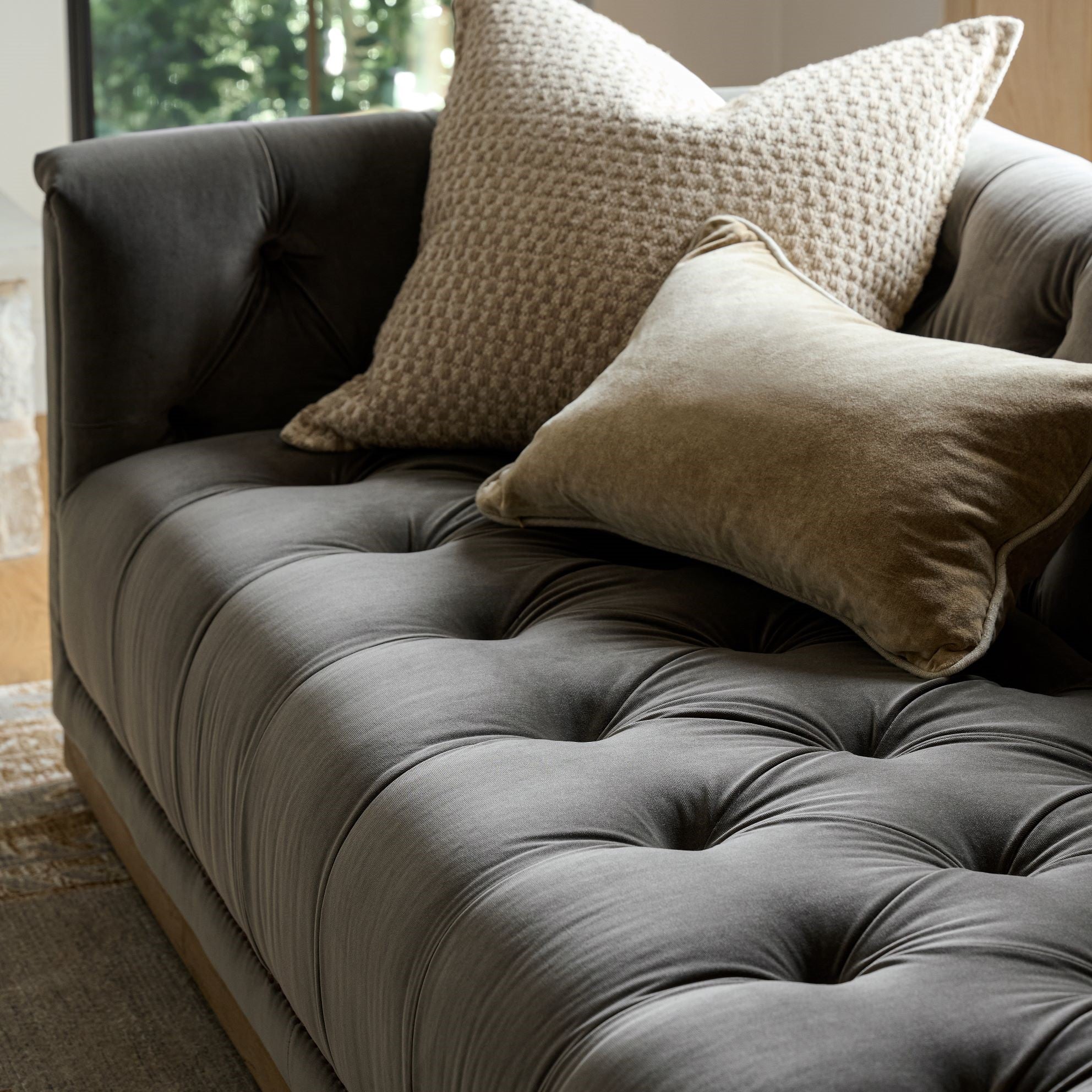 Arlo Sofa