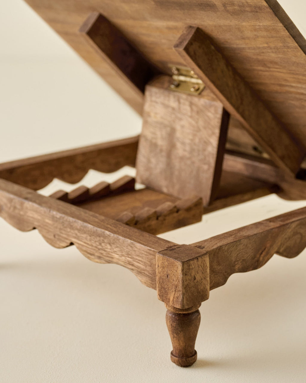 Vintage-Inspired Cookbook Holder + Riser