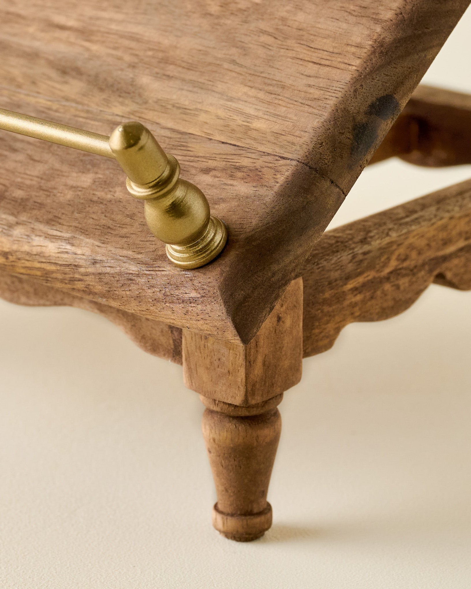 Vintage-Inspired Cookbook Holder + Riser